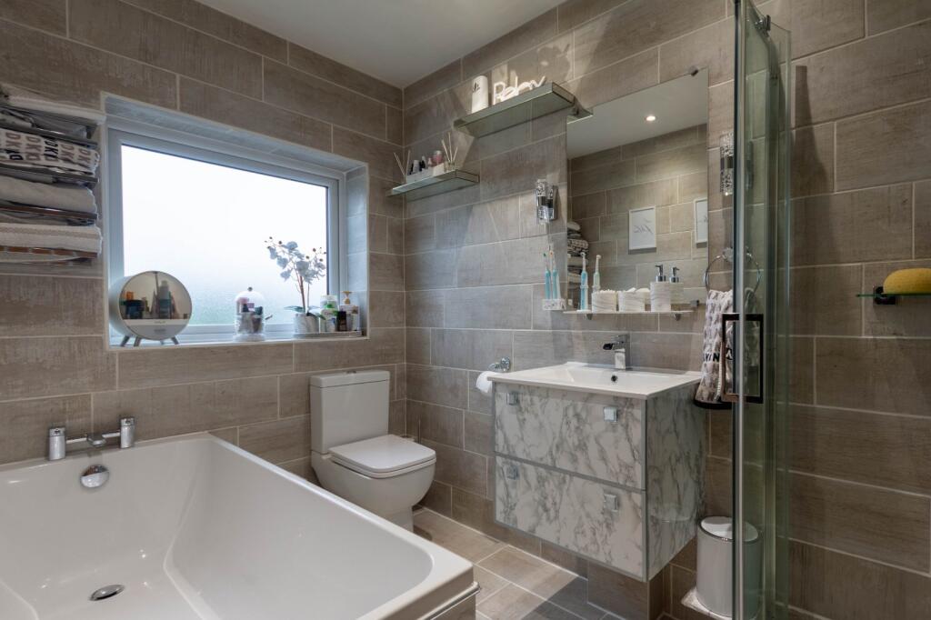 Additional property image - Cliffe Lane West, Baildon, Shipley, West Yorkshire, BD17