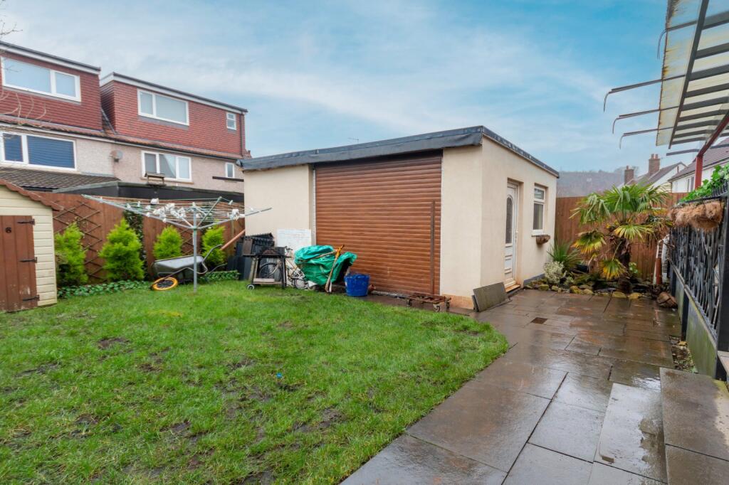 Additional property image - Cliffe Lane West, Baildon, Shipley, West Yorkshire, BD17