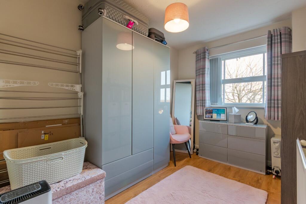 Additional property image - Stead Hill Way, Thackley, Bradford, West Yorkshire, BD10