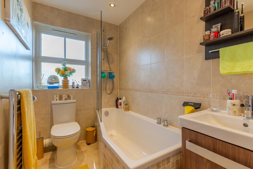 Additional property image - Stead Hill Way, Thackley, Bradford, West Yorkshire, BD10