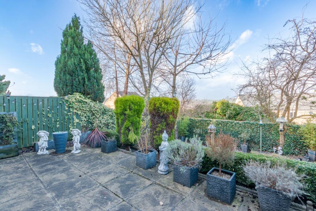 Additional property image - Stead Hill Way, Thackley, Bradford, West Yorkshire, BD10