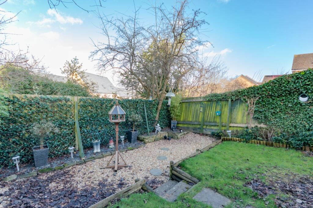 Additional property image - Stead Hill Way, Thackley, Bradford, West Yorkshire, BD10