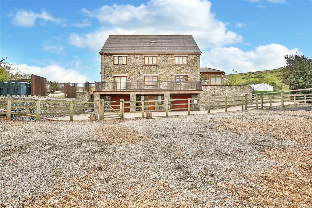5 bedroom detached house for sale in Winsh Fawr, Heolgerrig, Merthyr