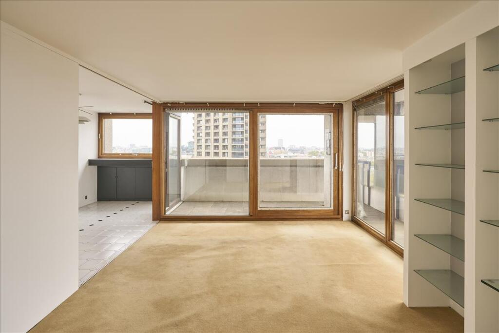 Main image of property: Shakespeare Tower, Barbican, London, EC2Y