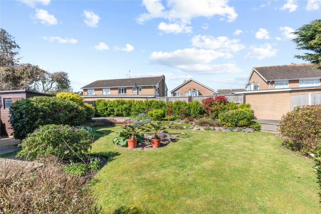 4 bedroom bungalow for sale in Central Avenue, Rustington