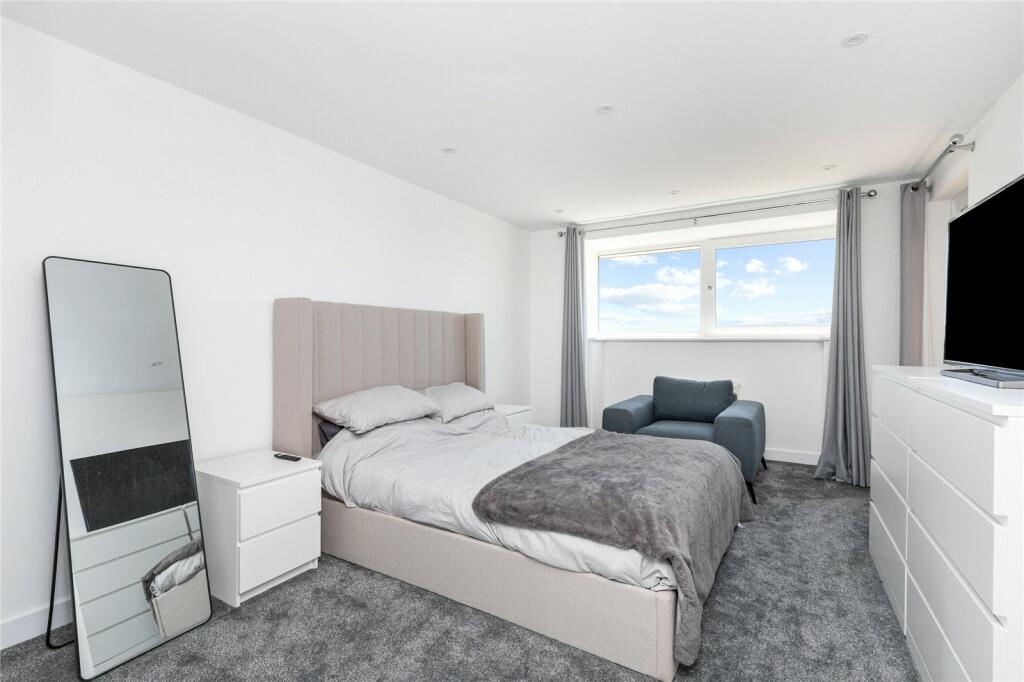 Additional property image - Sea Road, Rustington, Littlehampton, West Sussex, BN16