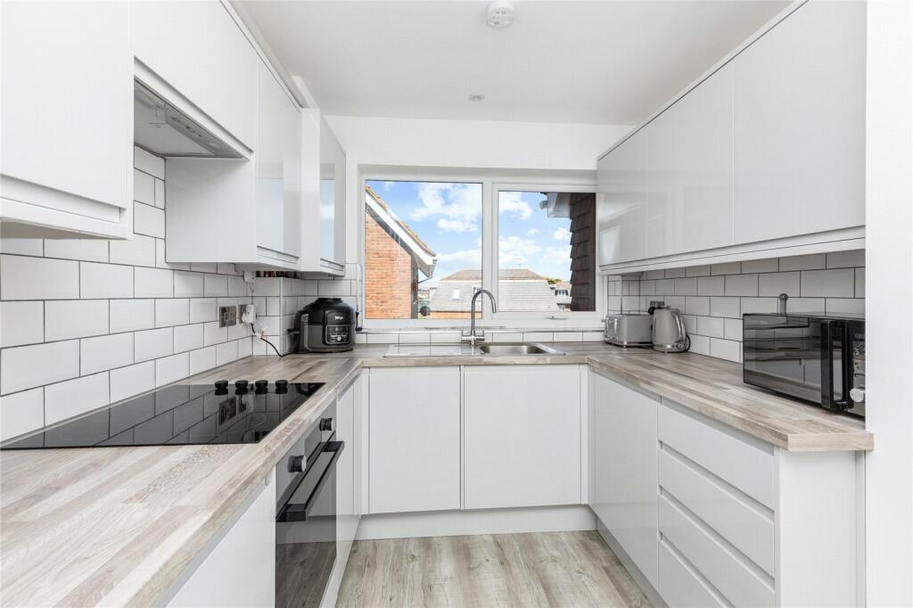 Additional property image - Sea Road, Rustington, Littlehampton, West Sussex, BN16