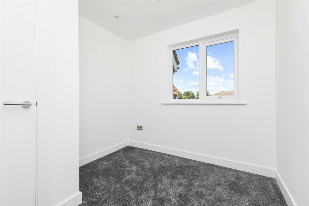 Additional property image - Sea Road, Rustington, Littlehampton, West Sussex, BN16