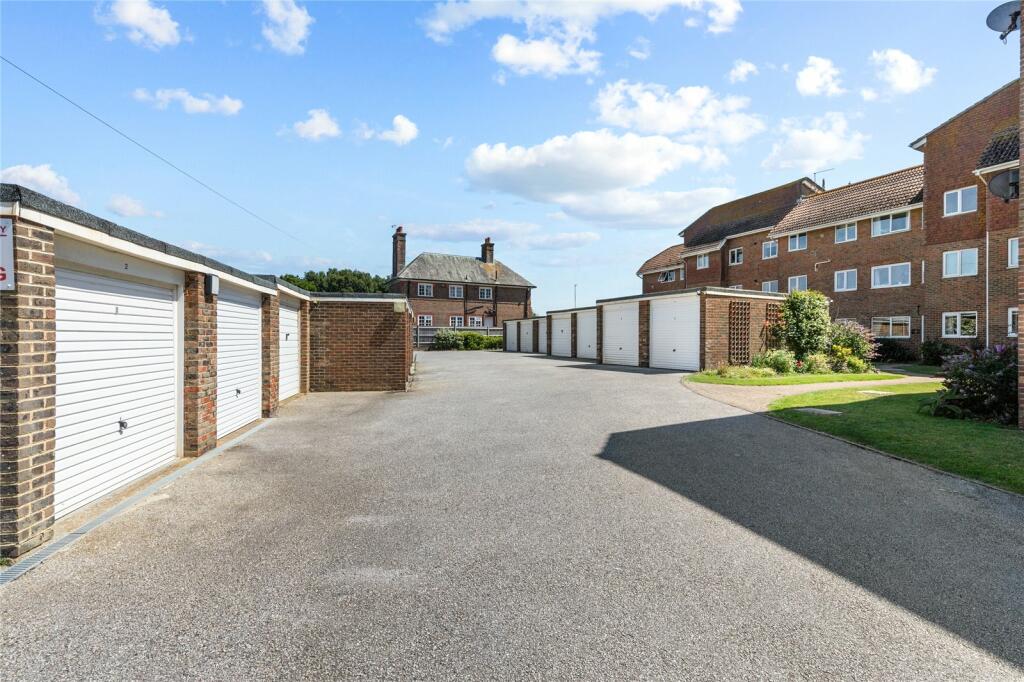 Additional property image - Sea Road, Rustington, Littlehampton, West Sussex, BN16