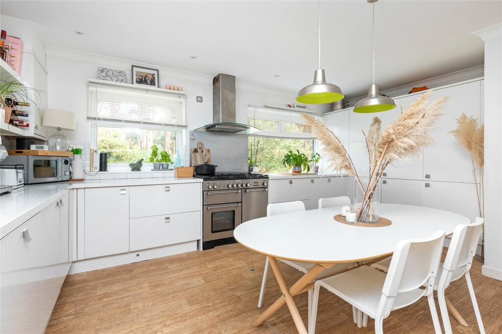 Additional property image - Teign Walk, Worthing, West Sussex, BN13