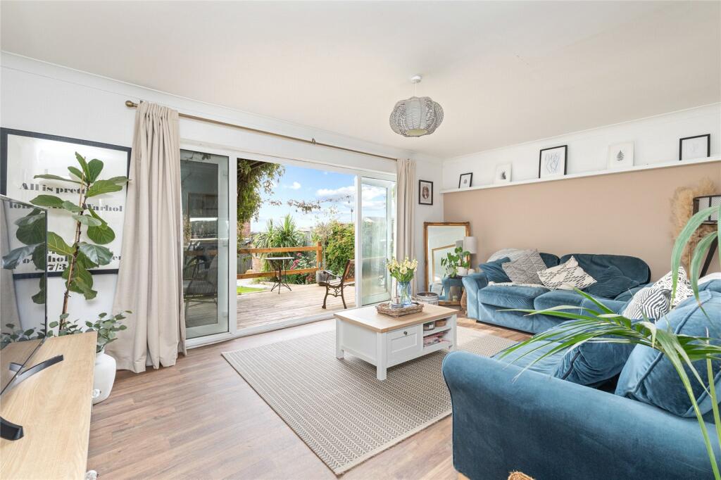 Additional property image - Teign Walk, Worthing, West Sussex, BN13