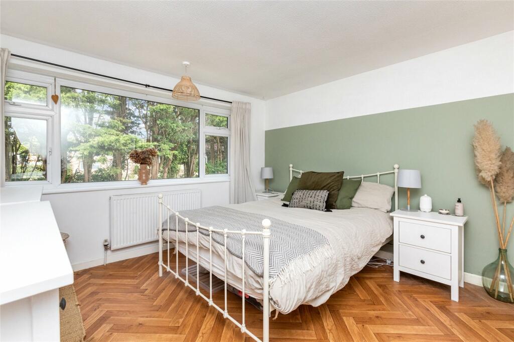 Additional property image - Teign Walk, Worthing, West Sussex, BN13