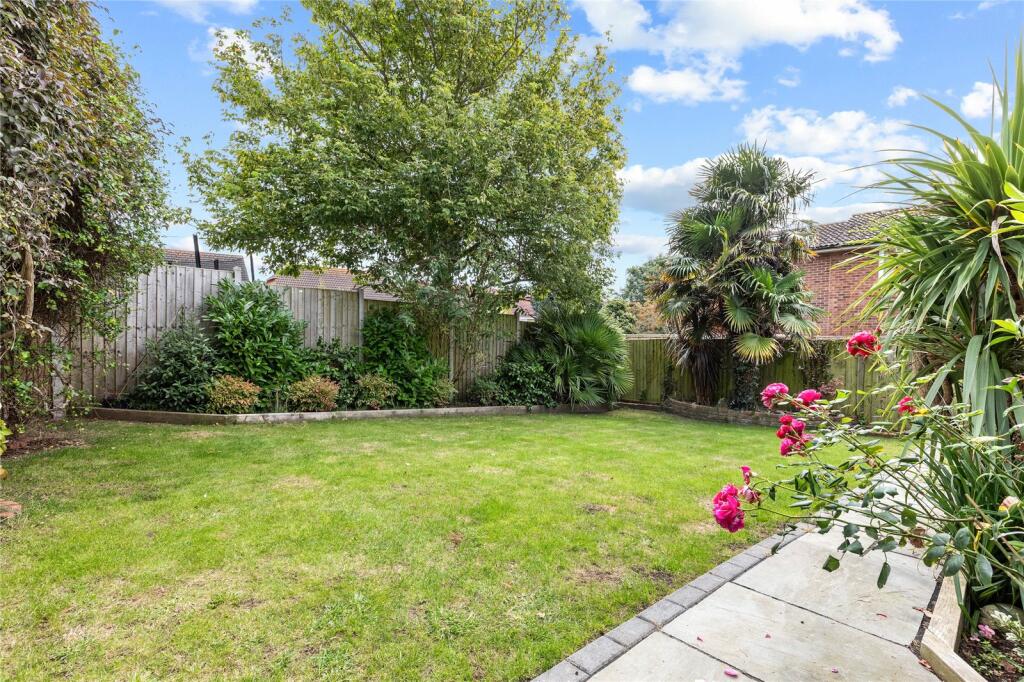 Additional property image - Teign Walk, Worthing, West Sussex, BN13