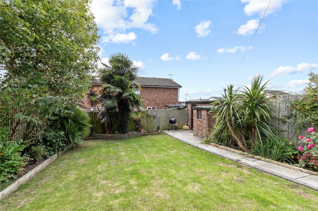Additional property image - Teign Walk, Worthing, West Sussex, BN13