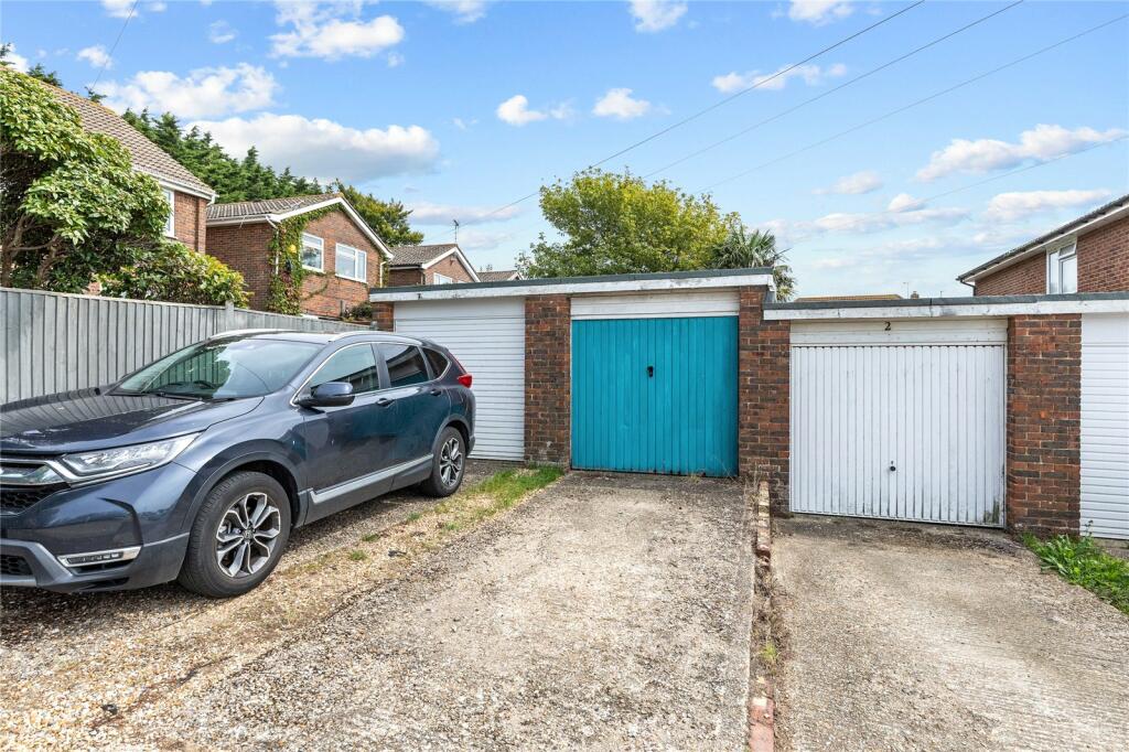 Additional property image - Teign Walk, Worthing, West Sussex, BN13