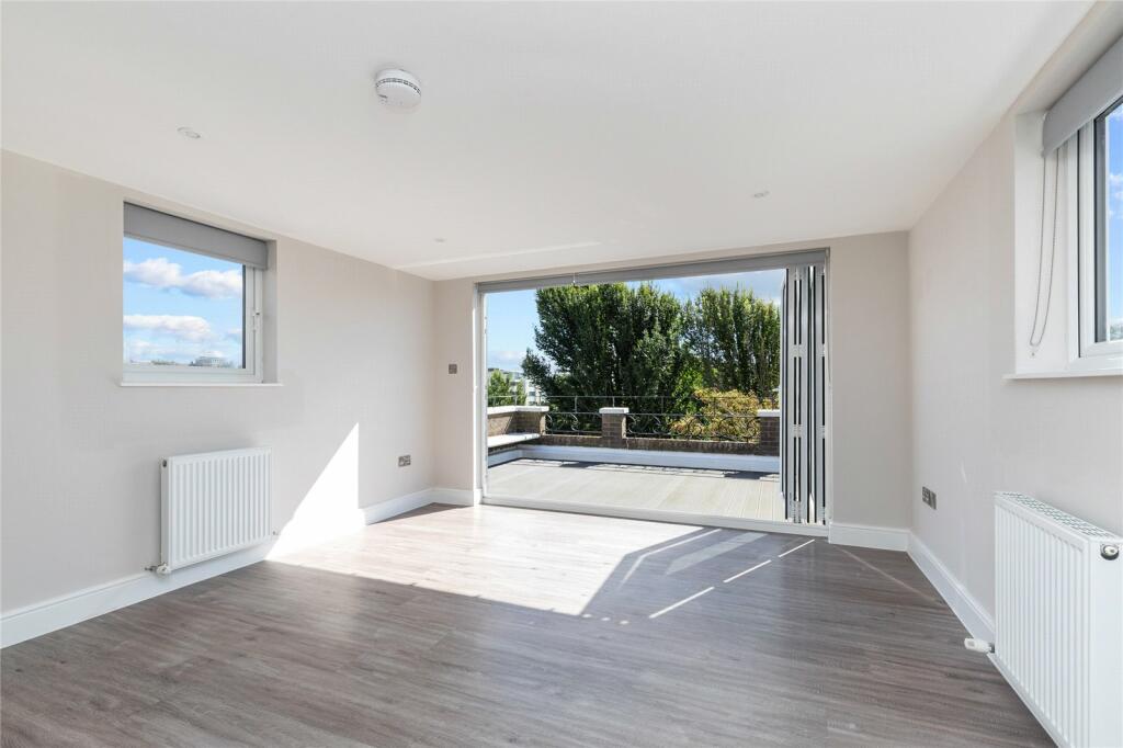 Property image - Winchelsea Gardens, Worthing, West Sussex, BN11