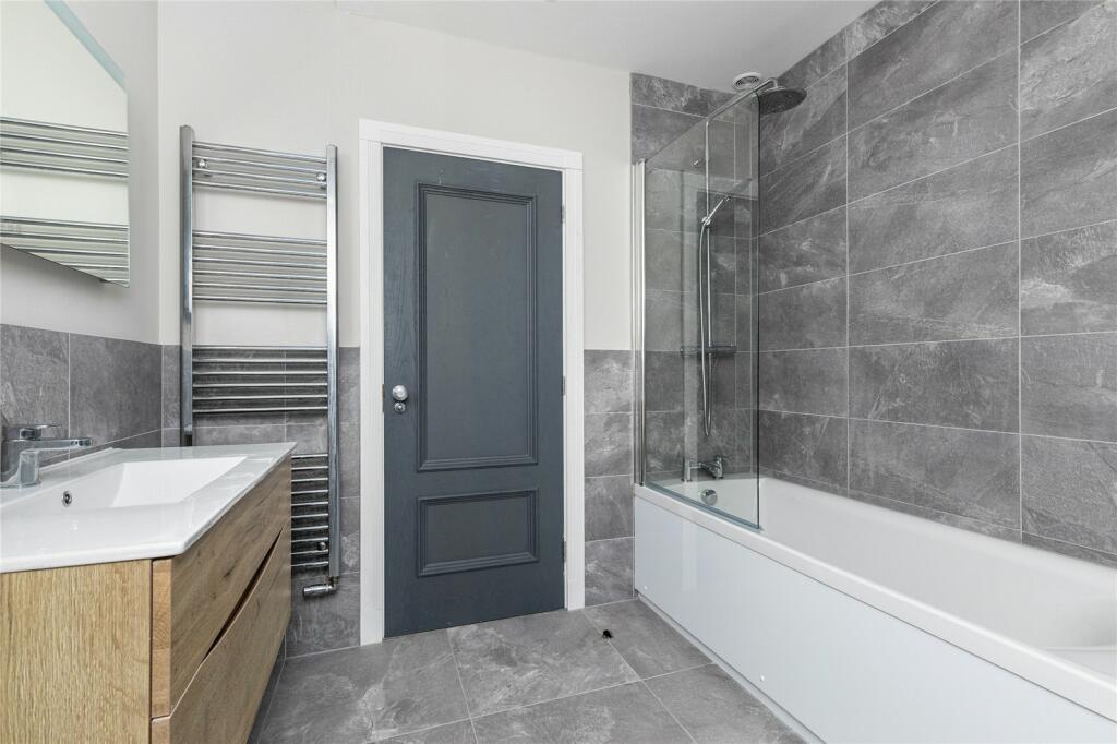 Additional property image - Winchelsea Gardens, Worthing, West Sussex, BN11