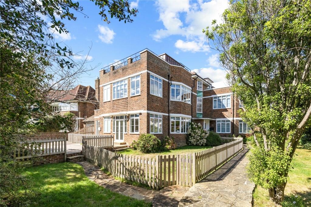 Additional property image - Winchelsea Gardens, Worthing, West Sussex, BN11