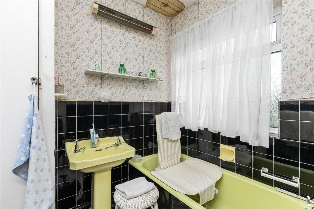 Additional property image - Highdown Close, Ferring, Worthing, West Sussex, BN12