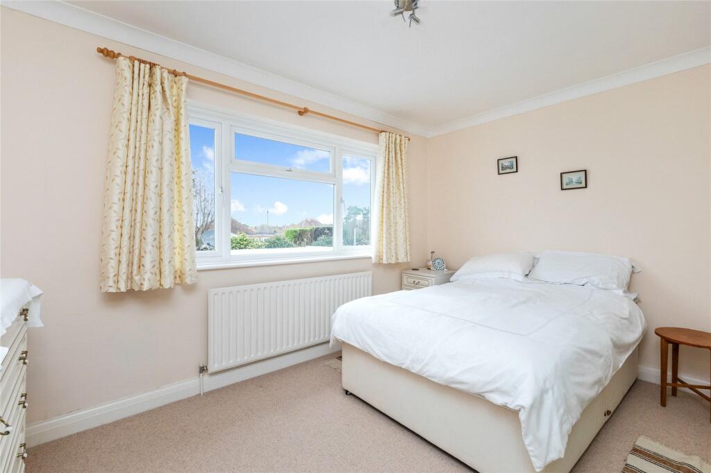 Additional property image - Sea Avenue, Rustington, Littlehampton, West Sussex, BN16