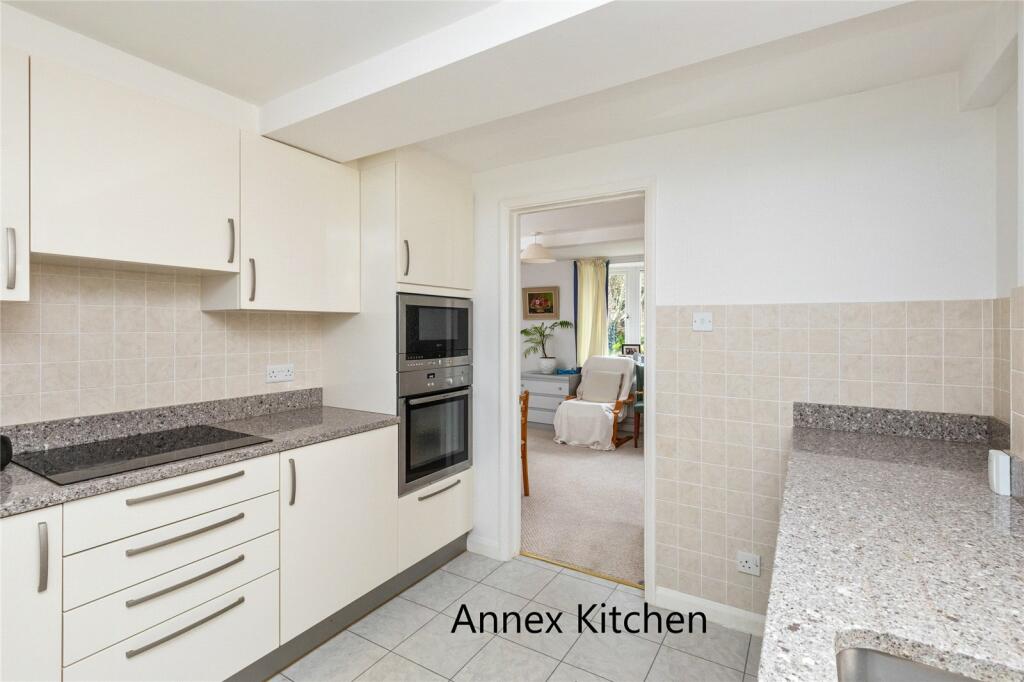 Additional property image - Sea Avenue, Rustington, Littlehampton, West Sussex, BN16