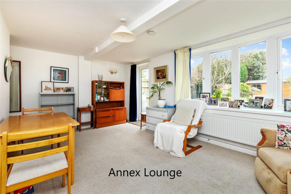 Additional property image - Sea Avenue, Rustington, Littlehampton, West Sussex, BN16