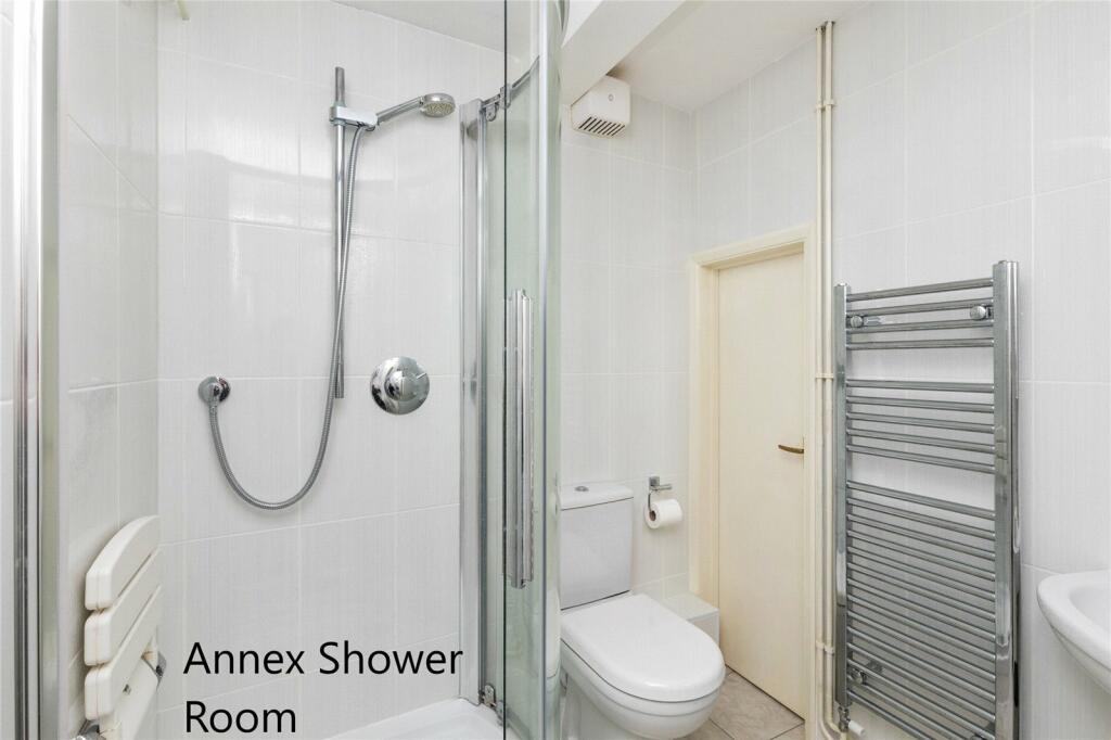 Additional property image - Sea Avenue, Rustington, Littlehampton, West Sussex, BN16