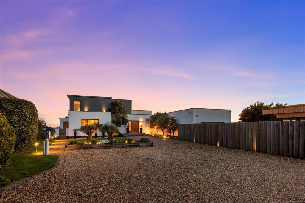 Additional property image - South Strand, East Preston, Littlehampton, West Sussex, BN16