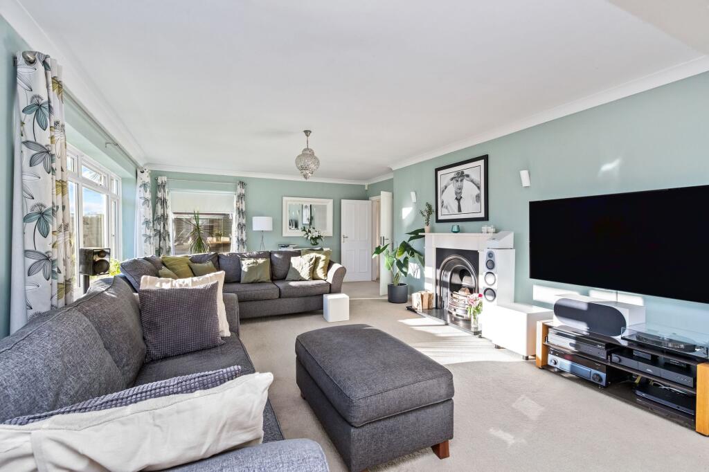 Additional property image - Coastal Road, East Preston, BN16