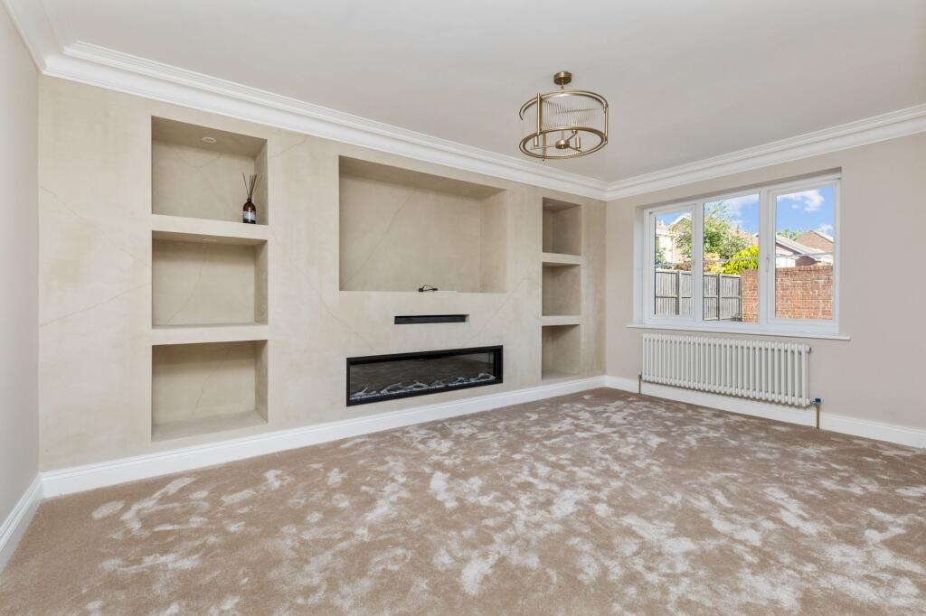 Additional property image - Fontwell Close, Fontwell, BN18