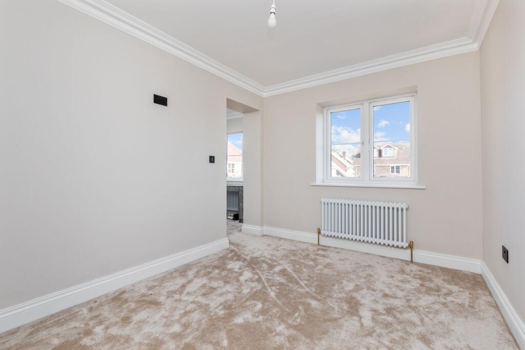 Additional property image - Fontwell Close, Fontwell, BN18