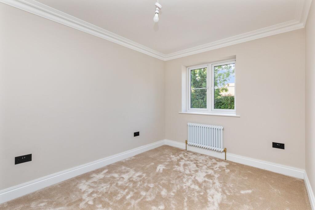 Additional property image - Fontwell Close, Fontwell, BN18