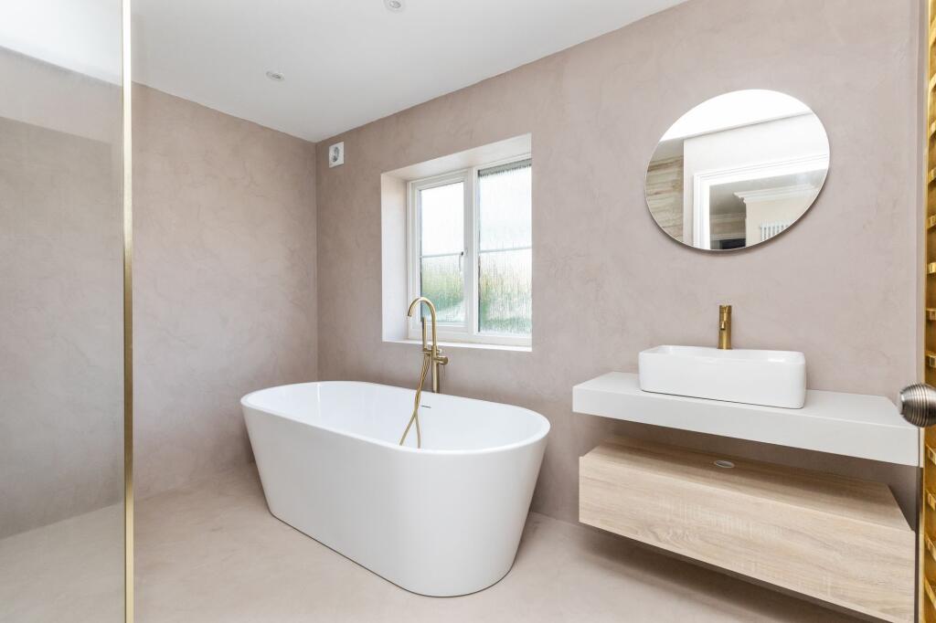 Additional property image - Fontwell Close, Fontwell, BN18