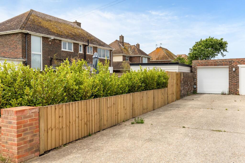 Additional property image - Marine Crescent, Goring-By-Sea, BN12