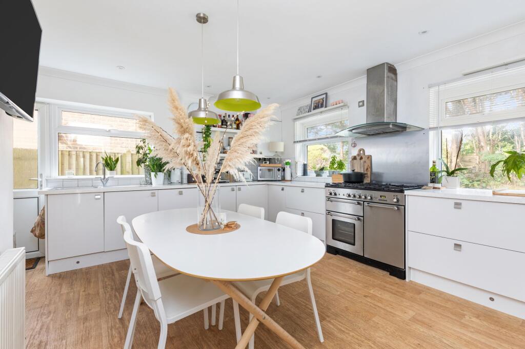Additional property image - Teign Walk, Worthing, BN13