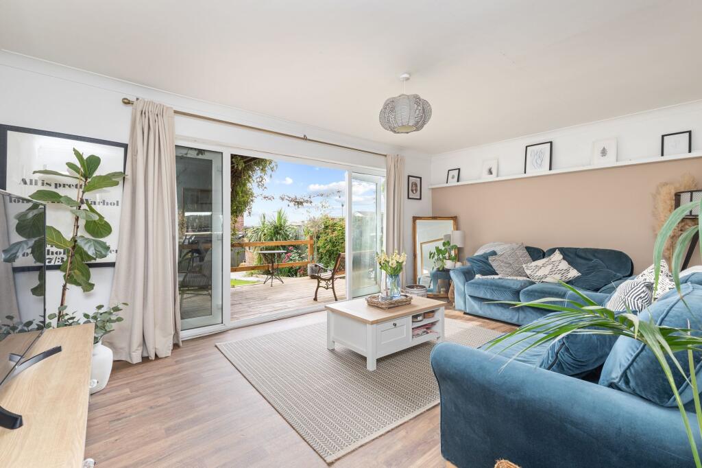 Additional property image - Teign Walk, Worthing, BN13