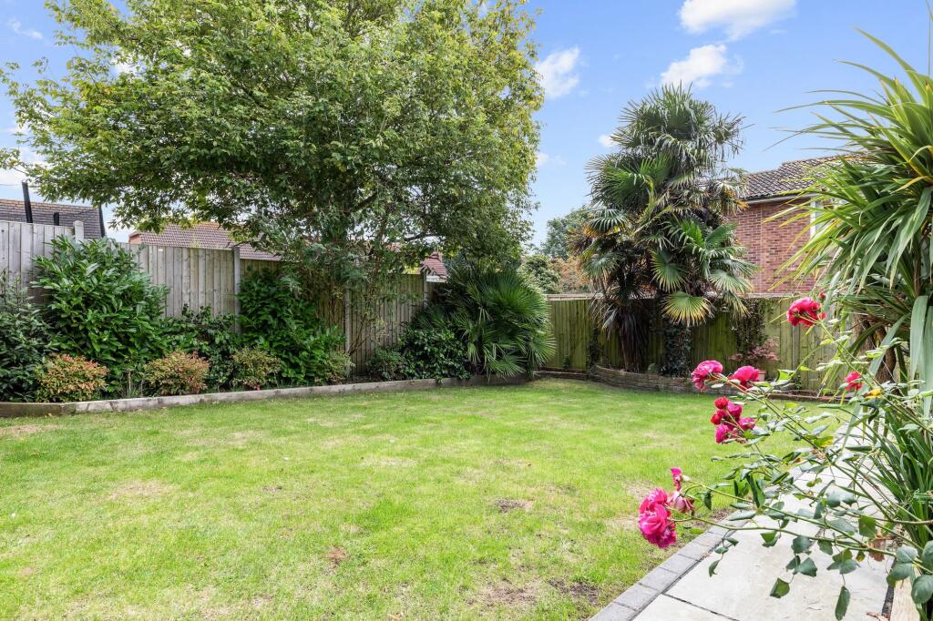 Additional property image - Teign Walk, Worthing, BN13