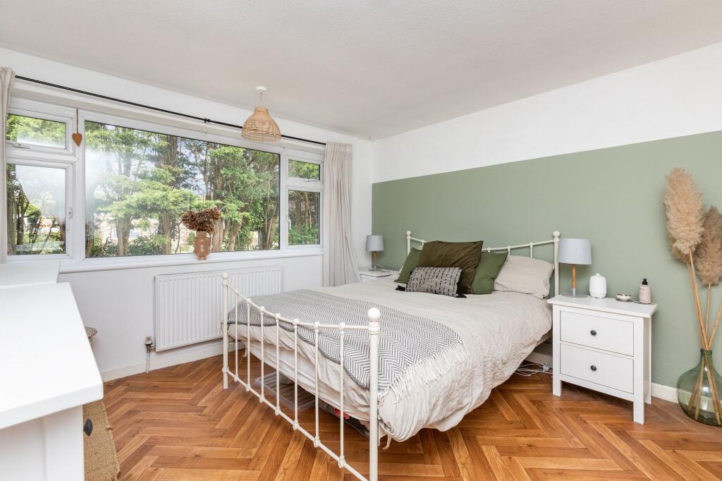 Additional property image - Teign Walk, Worthing, BN13