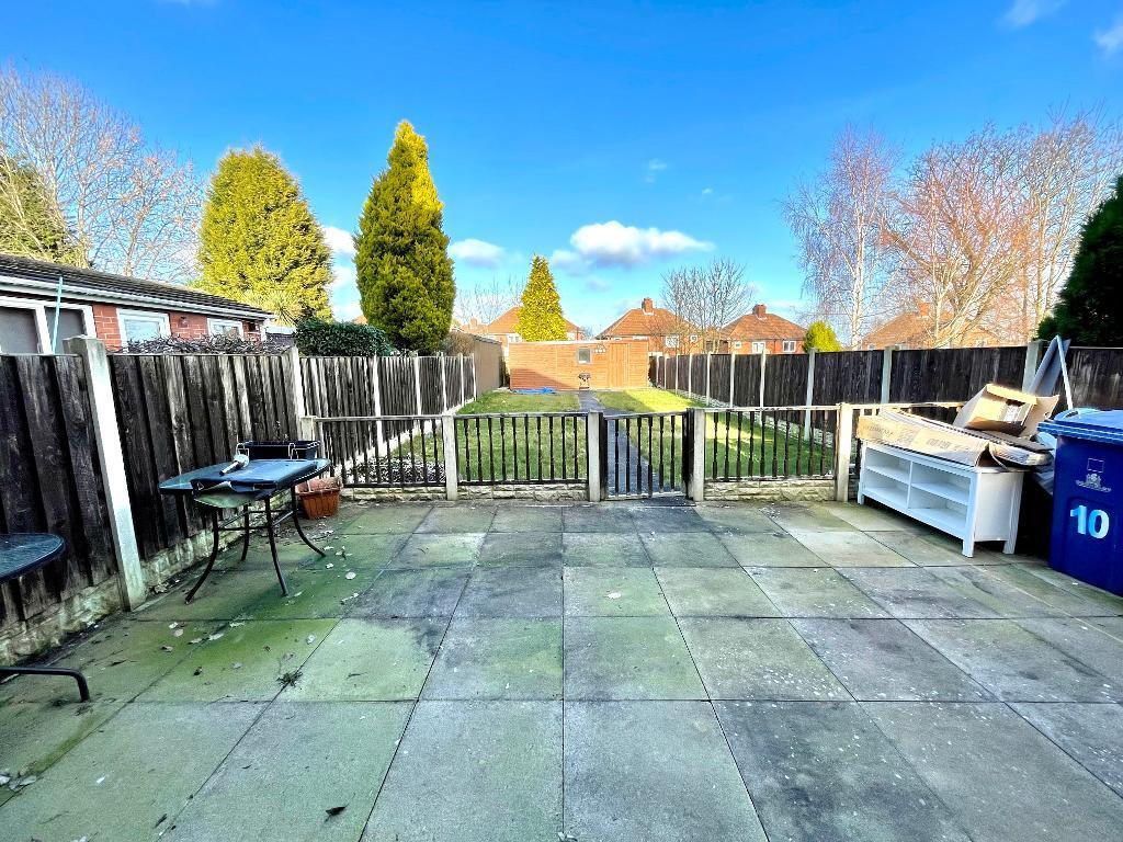 2 bedroom semidetached house for sale in Yews Avenue, Kendray, Barnsley, South Yorkshire, S70