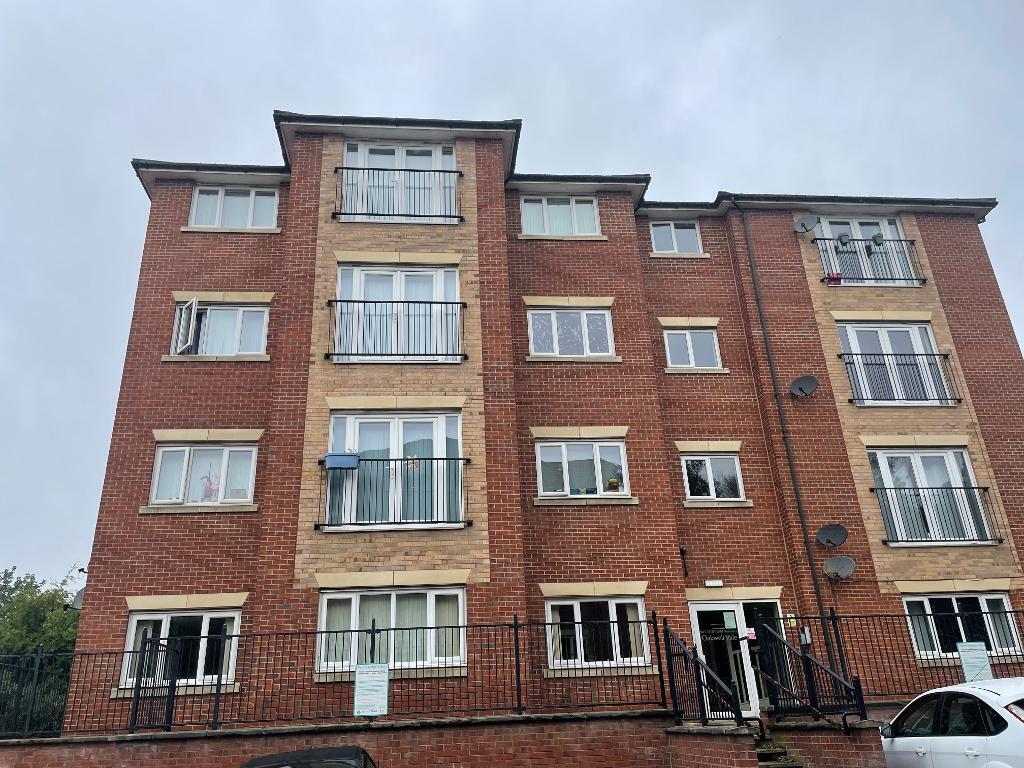 Main image of property: Oakwell Vale, Barnsley, S71 1DU
