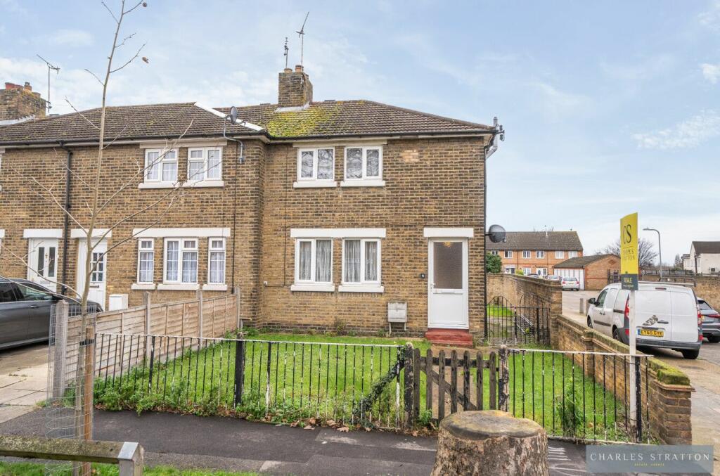 Main image of property: Dacre Avenue, Aveley, South Ockendon