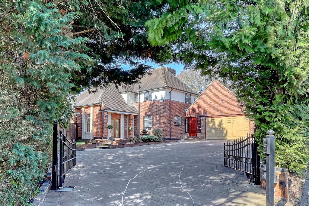 Main image of property: Parkway, Gidea Park Exhibition Estate