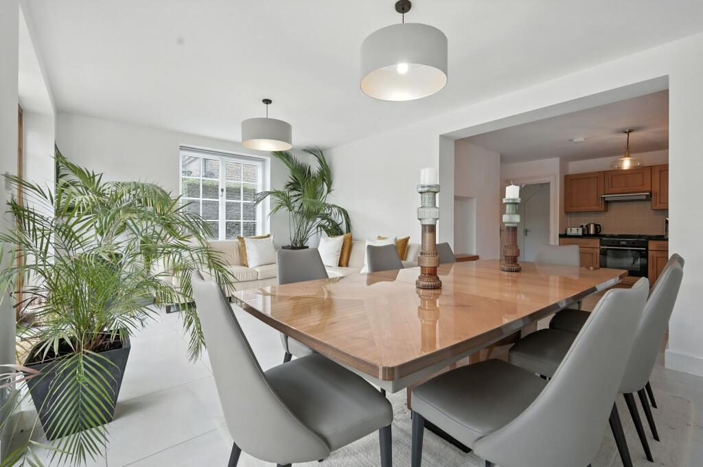 Main image of property: Reed Pond Walk, Gidea Park