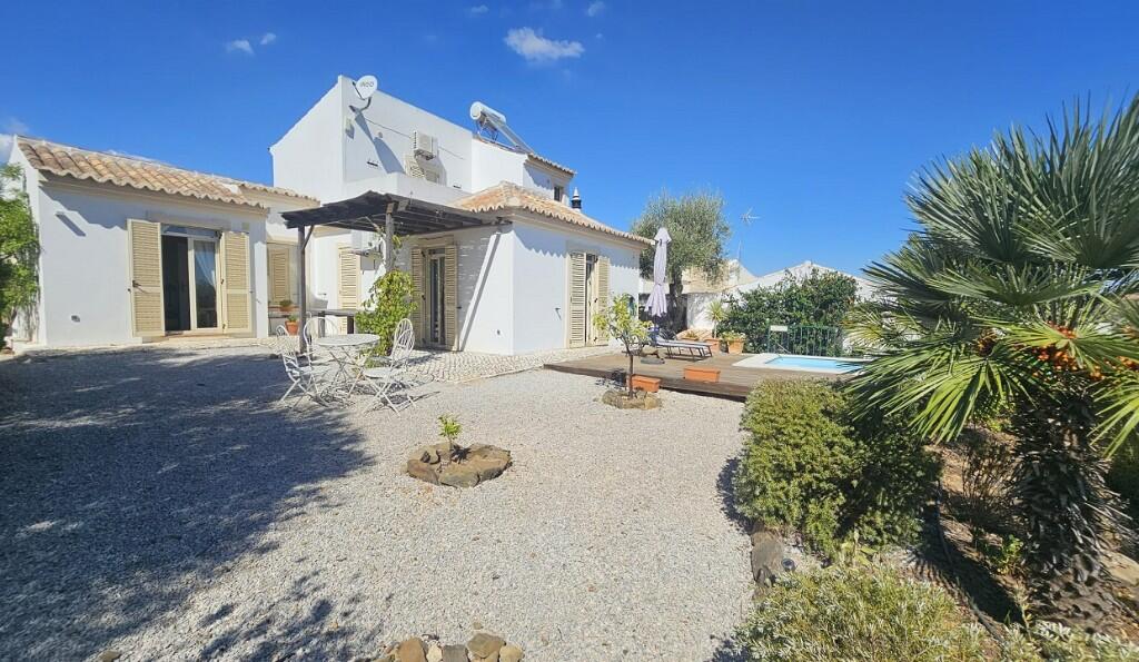 Main image of property: Santa Catarina da Fonte do Bispo, Algarve