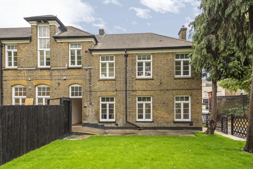 2 bedroom flat for rent in West Hill, Wandsworth, SW18