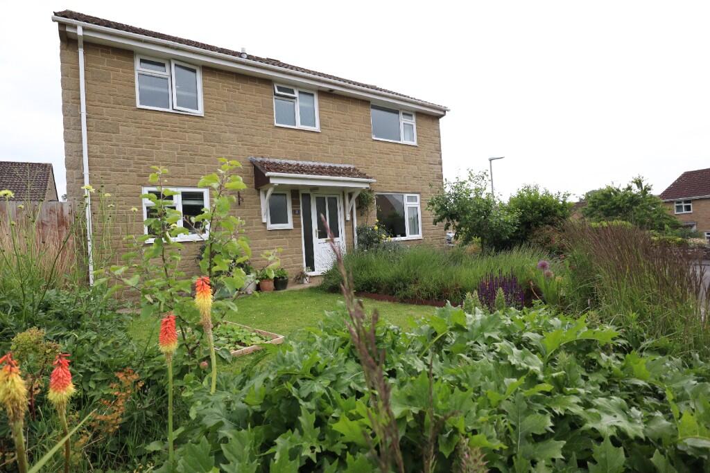 Main image of property: Parsonage Crescent, Castle Cary, Somerset, BA7 7LT