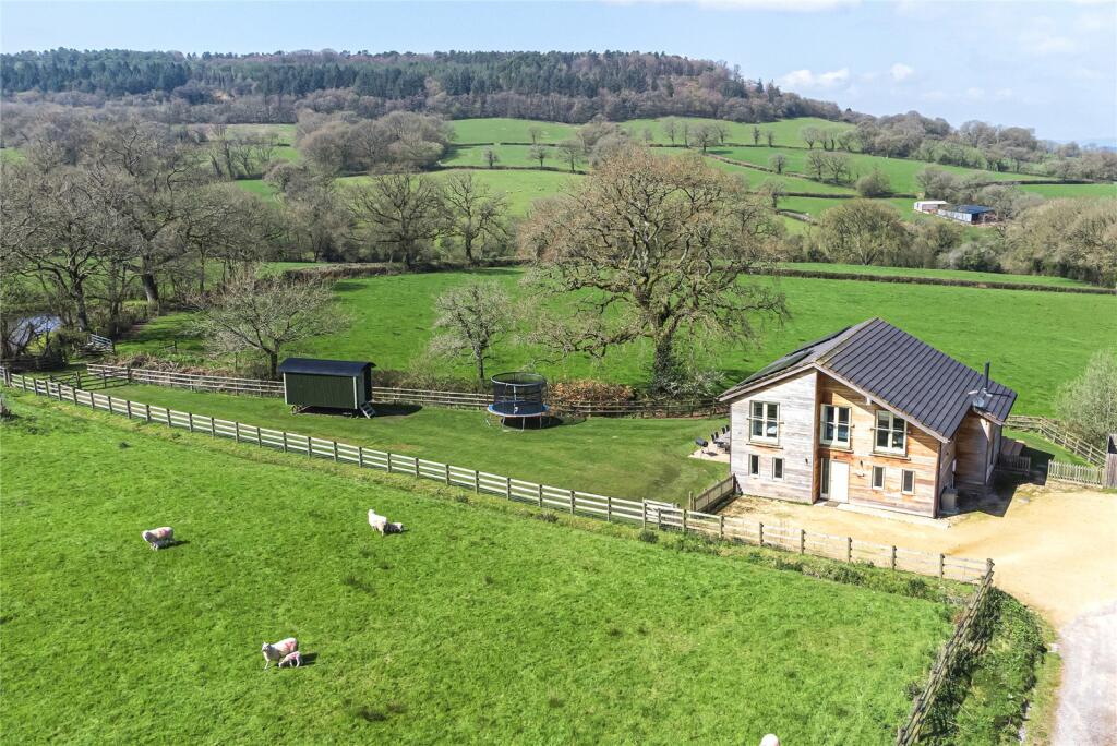 6 bedroom detached house for sale in Blackborough, Cullompton, Devon, EX15