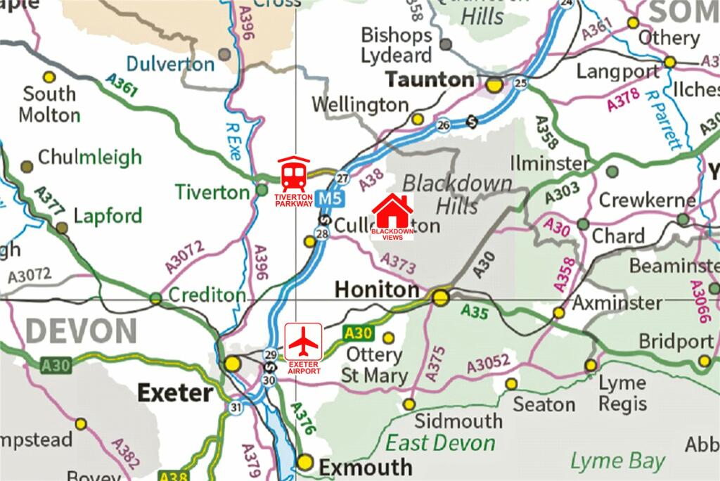 6 bedroom detached house for sale in Blackborough, Cullompton, Devon, EX15