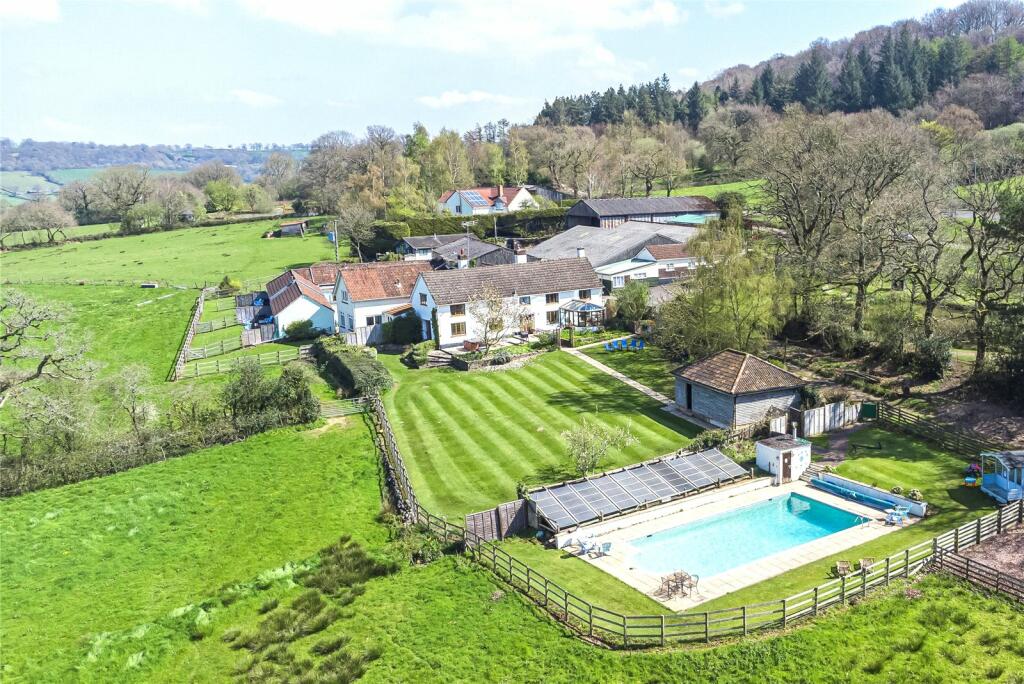 5 bedroom detached house for sale in Blackborough, Cullompton, Devon, EX15