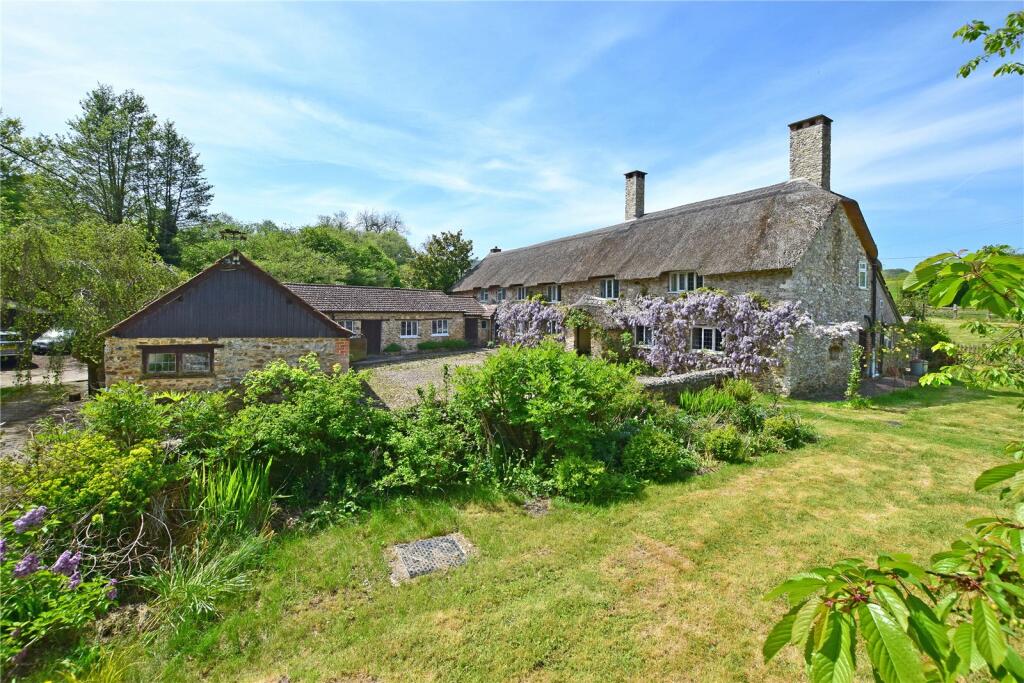 6 bedroom detached house for sale in Ball Lane, Farway, Colyton, Devon